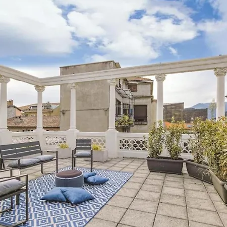 Two-room In Center *