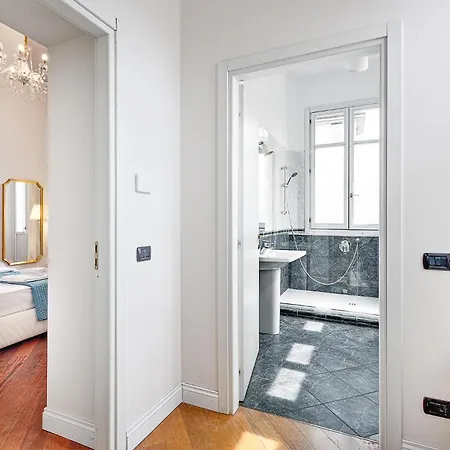Апартаменты Two-room In Center Комо